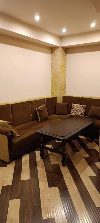 Studio Apartment Little Center, Heart Of Erivan Exterior foto